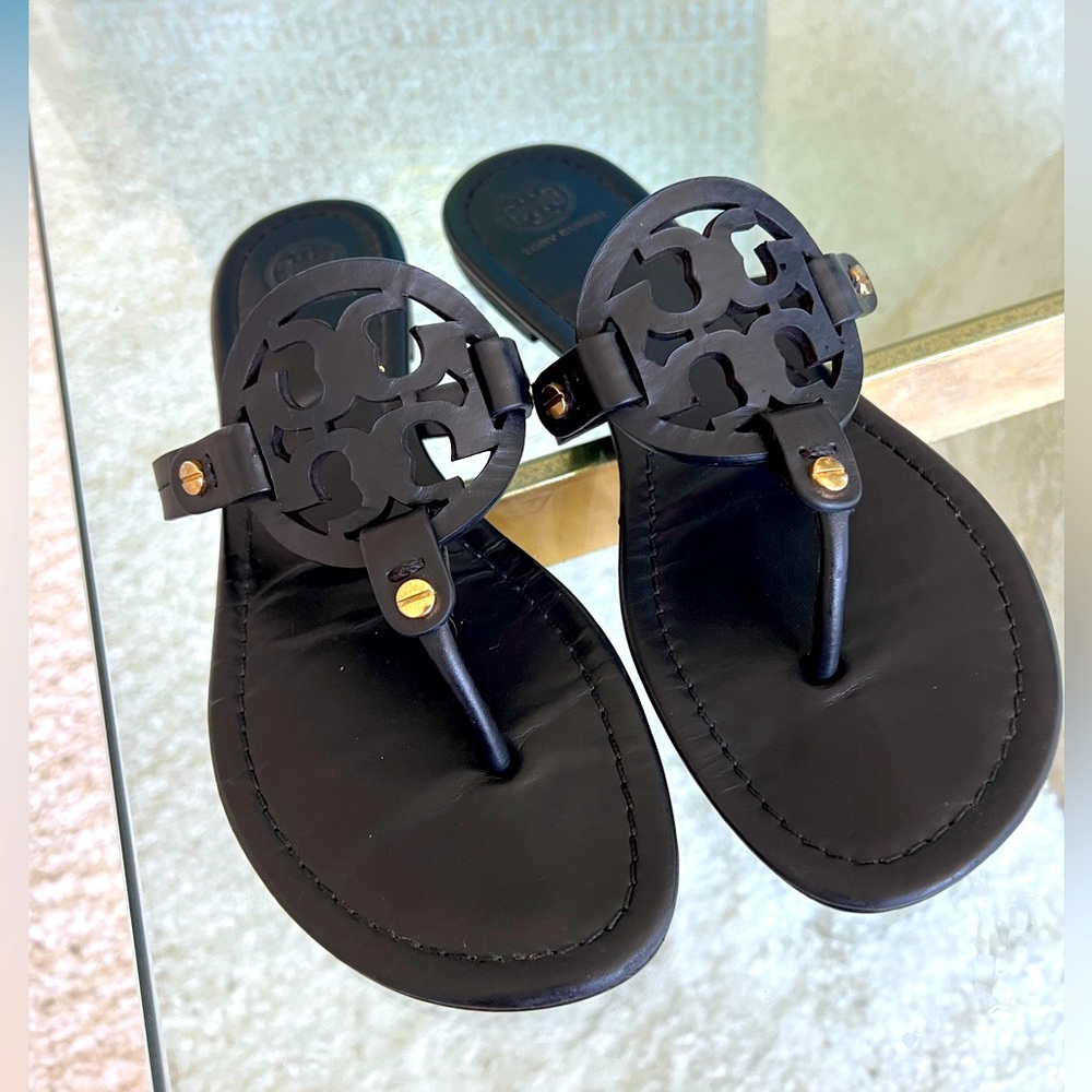 Tory Burch black patent leather T-strap sandals